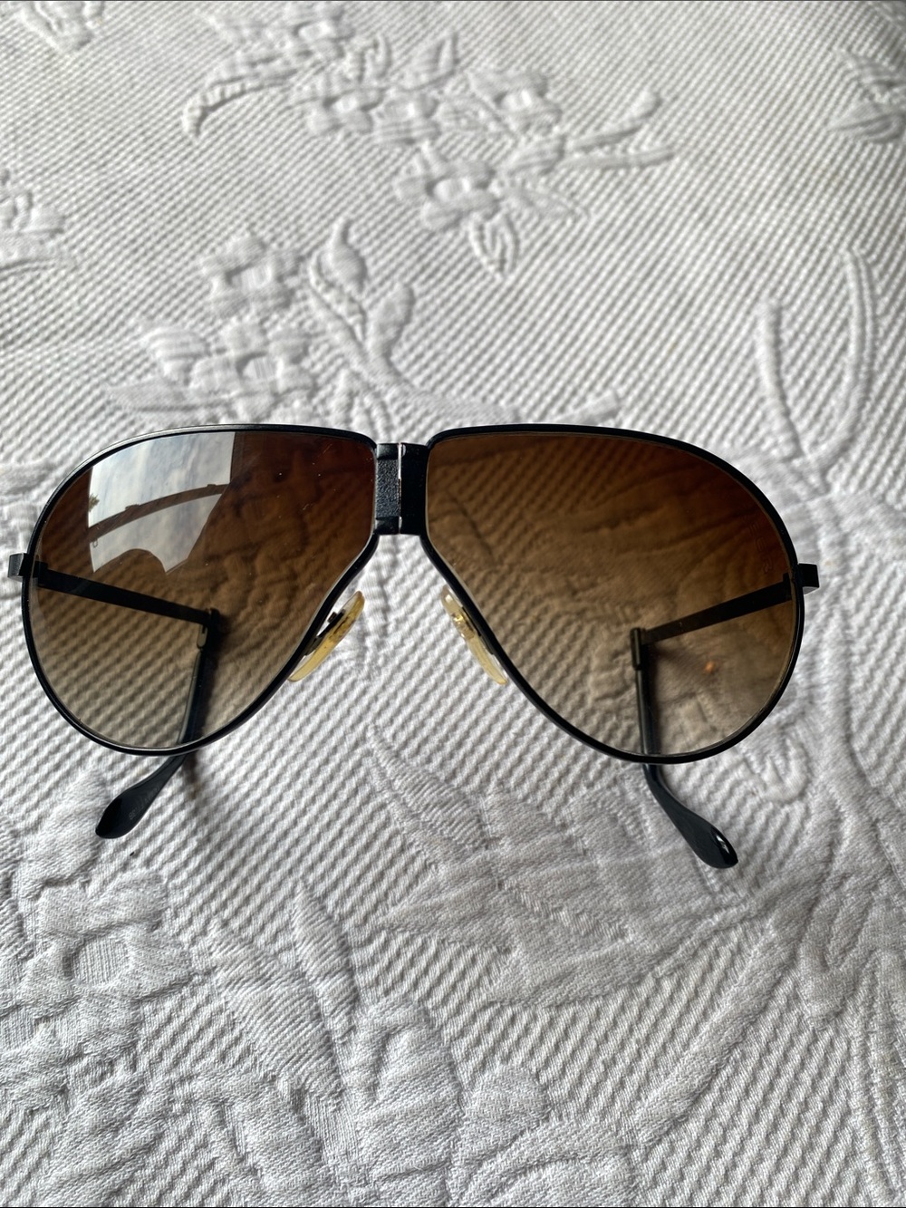 Men's Tracer Aviator foldable Sunglasses in Black with Brown Gradient Lenses